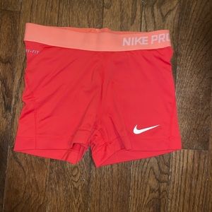 Red Nike pros